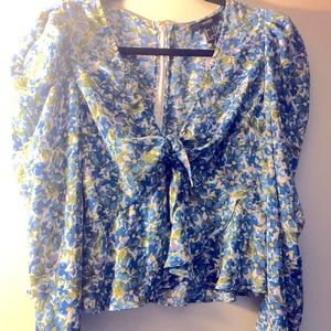 Forever 21 tie front sexy print blouse. Size large. New with tags.